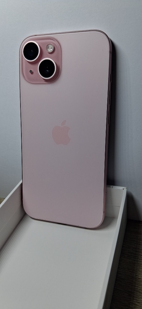 Apple iPhone 15 256GB Ροζ (Pink) Back